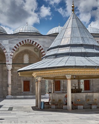 Istanbul   <em>(Mosquée Fatih camii)</em>   |   25  /  33    |
